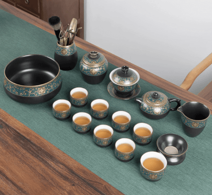 The Gold And Black KungFu Tea Set - 16 Pieces