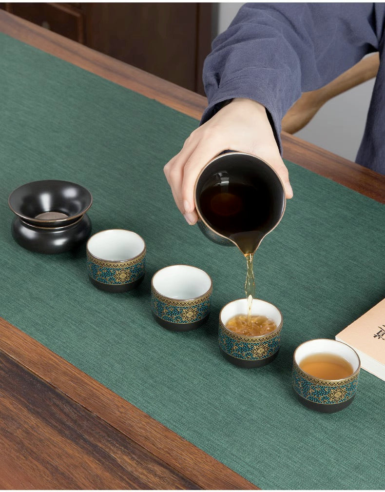 The Gold And Black KungFu Tea Set - 16 Pieces